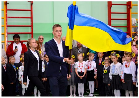 Первое сентября, первый класс, первый осенний дождь