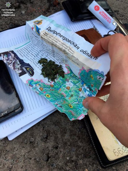 Кременчужанин затримав чоловіка, який зірвав з жінки золотий ланцюжок