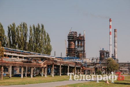 Тут народжується бензин: фоторепортаж з Кременчуцького нафтопереробного заводу