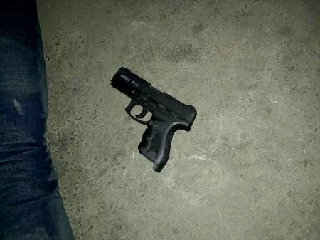 Полтавчанин устроил посреди города стрельбу из окна машины