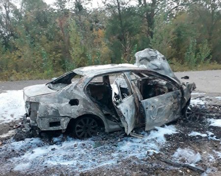 На Полтавщине автомобиль попал в ДТП и загорелся: два человека в больнице На Полтавщине автомобиль попал в ДТП и загорелся: два человека в больнице