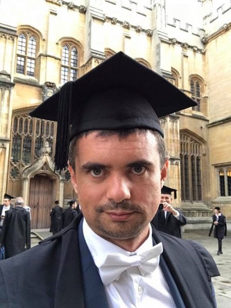 «Учеба, больше похожая на подвиг»: 38-летний плавчанин поступил в Оксфорд