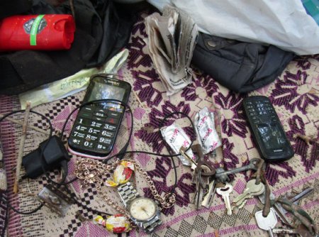 На Полтавщине разбойник отобрал у бабушки деньги, телефон и еду