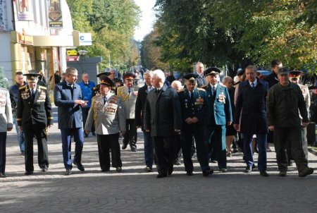 В День Города кременчужане почтили память погибших во Второй мировой войне