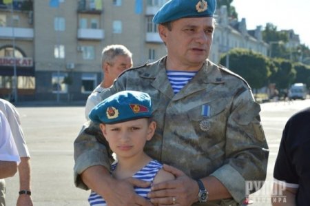 У Кременчуці шукають мужніх чоловіків, які люблять небо У Кременчуці шукають мужніх чоловіків, які люблять небо