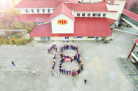 18 лет успеха и сладкой жизни