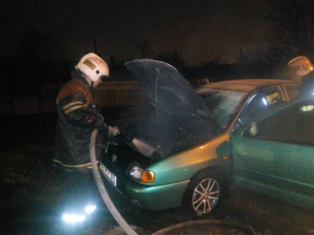 У Кременчуці горів Volkswagen Polo