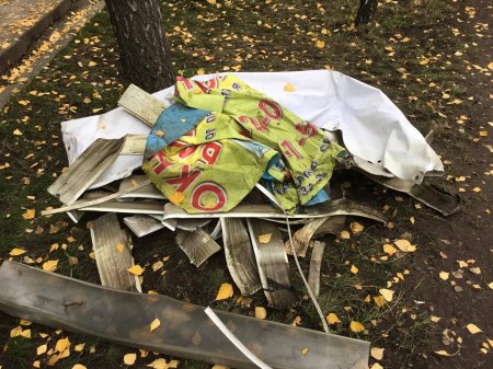 З будівлі, де горів секонд-хенд, рятувальники евакуювали 76 людей