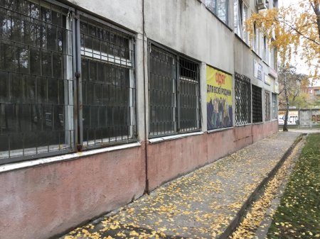 З будівлі, де горів секонд-хенд, рятувальники евакуювали 76 людей