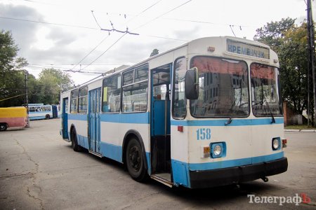 В Кременчуге обучают водителей троллейбуса: нашли 13 человек на зарплату 8800 грн
