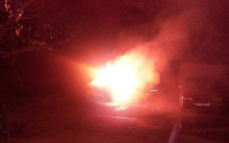 Ночью в центре Кременчуга подожгли машину
