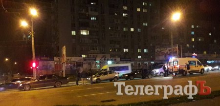 В Кременчуге в районе водоканала смяли «ВАЗ»: приехала «скорая»