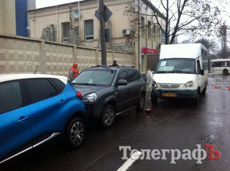 GTA по-кременчугски: водитель маршрутки №3-а врезался в троллейбус, маршрутку и три легковушки