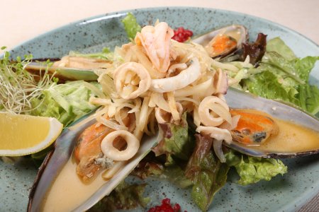 Новорічний корпоратив і Новорічна ніч у модній Європі