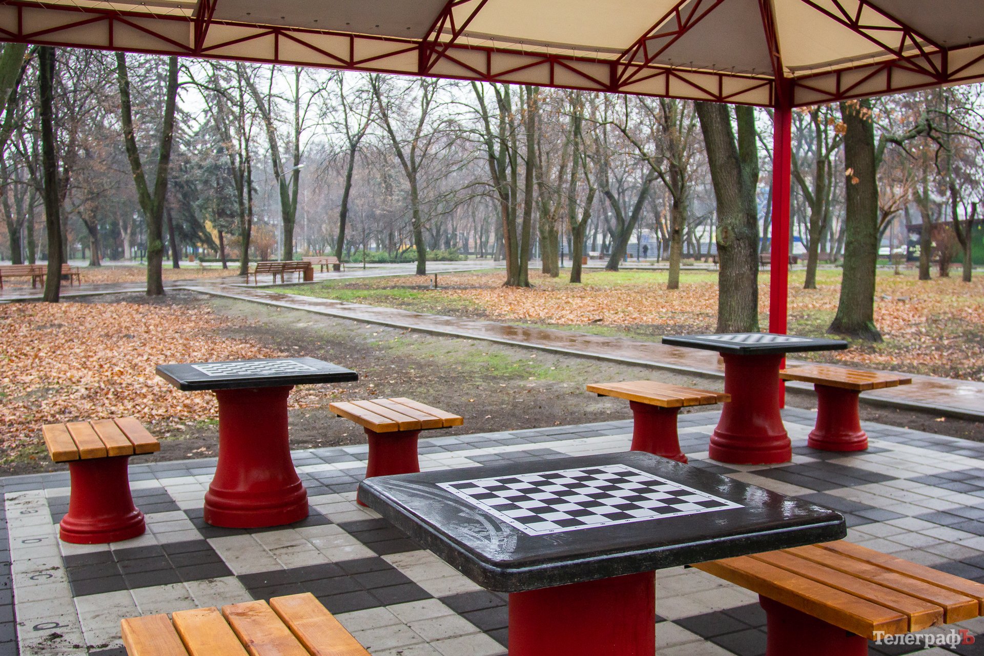 https://www.telegraf.in.ua/uploads/posts/2019-11/1575027650_shahamaty-pridneprovskiy-park-kremenchug-telegraf-6.jpg