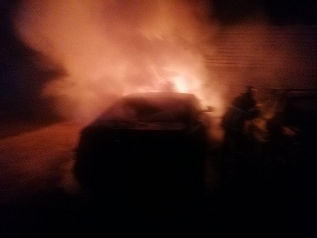 На улице юности сгорела машина.