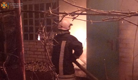 Вогонь гасили 2 години