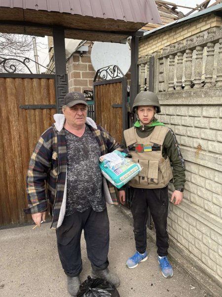 Друг Максима, який допомагає людям