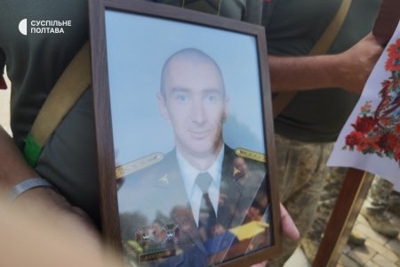 Житель Полтавської області 37-річний старший бортовий механік, капітан Юрій Анісімов
