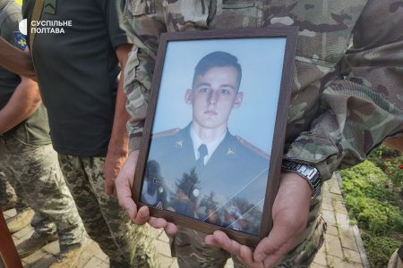 23-річний штурман гелікоптера, старший лейтенант Валентин Воробець