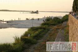 Новий «пляж» на Придніпровській набережній Новий «пляж» на Придніпровській набережній