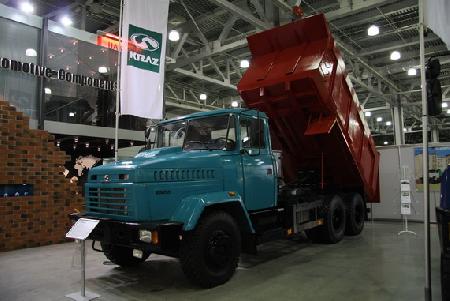 В июне на АвтоКрАЗшоу представят новый седельный тягач ’’Бурлак’’ В июне на АвтоКрАЗшоу представят новый седельный тягач ’’Бурлак’’