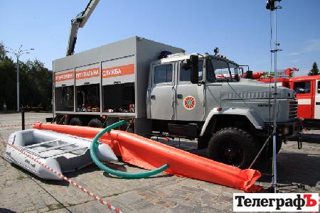 КрАЗ создал для МЧС аварийно-спасательный автомобиль тяжелого типа КрАЗ создал для МЧС аварийно-спасательный автомобиль тяжелого типа