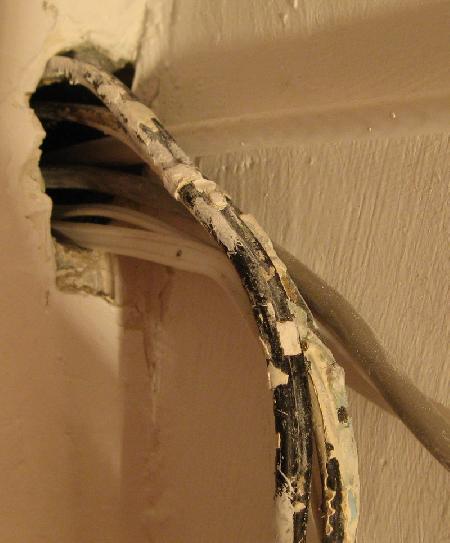 Интернет-провайдеров в Кременчуге обяжут проводить свои сети после согласования с коммунальниками Интернет-провайдеров в Кременчуге обяжут проводить свои сети после согласования с коммунальниками