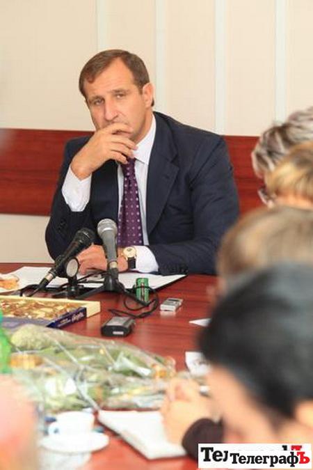 Мэр Кременчуга готов работать за 1 гривну в месяц Мэр Кременчуга готов работать за 1 гривну в месяц