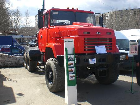 Кременчугский тягач-тяжеловоз КрАЗ Т17.1ЕХ «Бурлак» экспонировался на «UralComTrans -2011» Кременчугский тягач-тяжеловоз КрАЗ Т17.1ЕХ «Бурлак» экспонировался на «UralComTrans -2011»