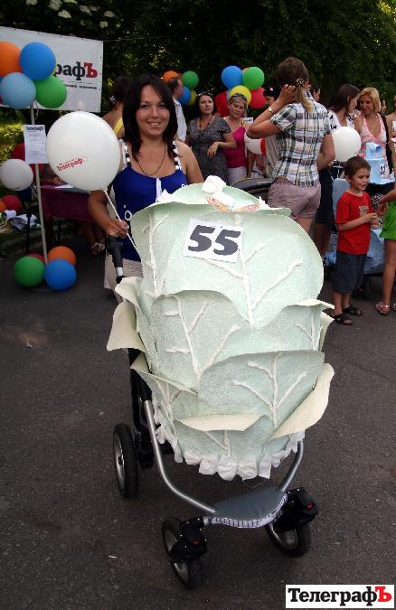 В Кременчуге прошел Парад колясок (ВИДЕО) В Кременчуге прошел Парад колясок (ВИДЕО)