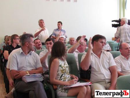 На сессии Автозаводского райсовета произошёл гаражный скандал На сессии Автозаводского райсовета произошёл гаражный скандал