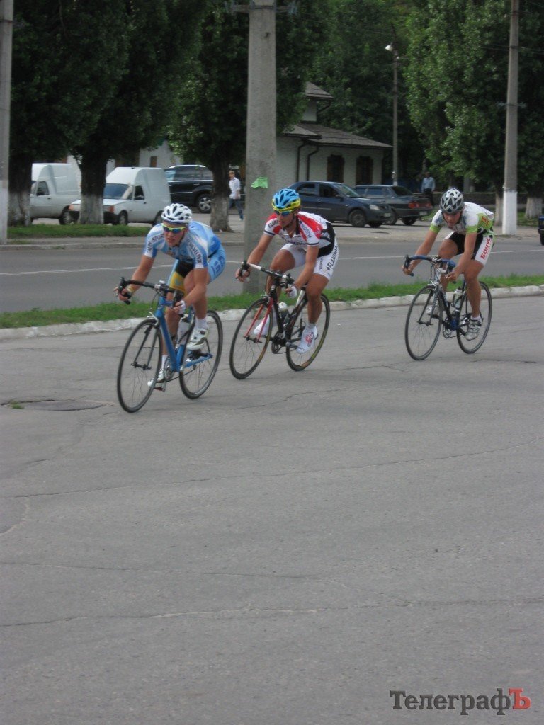 ВЕЛОСПОРТ. Чемпионат Украины среди юниоров. В Кременчуге прошла многодневная гонка. ВЕЛОСПОРТ. Чемпионат Украины среди юниоров. В Кременчуге прошла многодневная гонка.