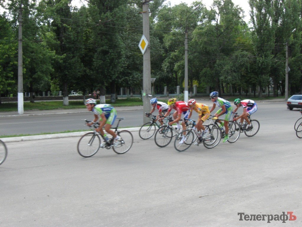 ВЕЛОСПОРТ. Чемпионат Украины среди юниоров. В Кременчуге прошла многодневная гонка. ВЕЛОСПОРТ. Чемпионат Украины среди юниоров. В Кременчуге прошла многодневная гонка.