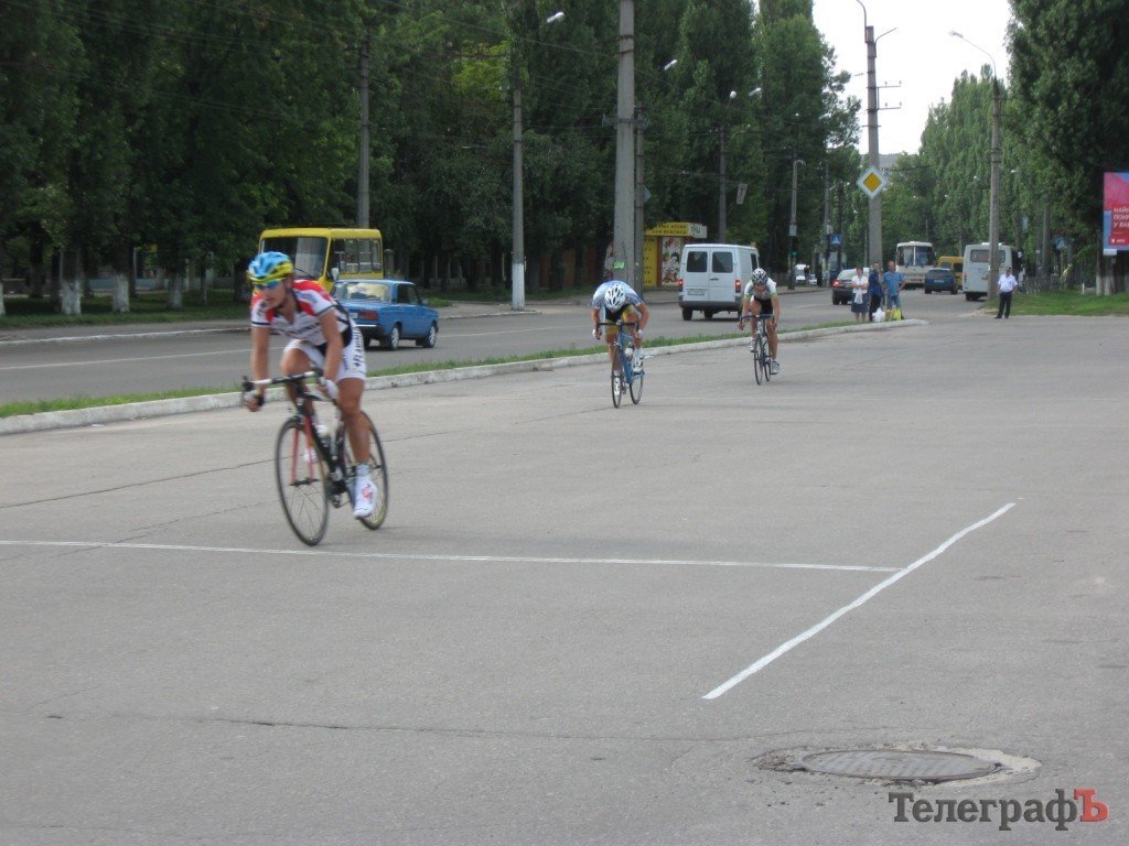 ВЕЛОСПОРТ. Чемпионат Украины среди юниоров. В Кременчуге прошла многодневная гонка. ВЕЛОСПОРТ. Чемпионат Украины среди юниоров. В Кременчуге прошла многодневная гонка.