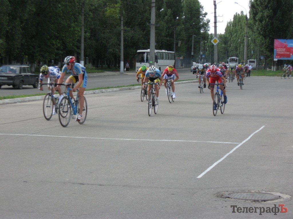 ВЕЛОСПОРТ. Чемпионат Украины среди юниоров. В Кременчуге прошла многодневная гонка. ВЕЛОСПОРТ. Чемпионат Украины среди юниоров. В Кременчуге прошла многодневная гонка.