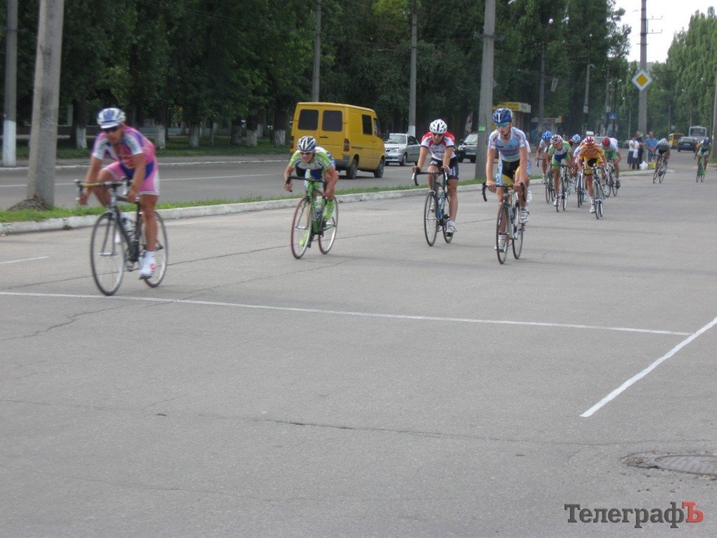 ВЕЛОСПОРТ. Чемпионат Украины среди юниоров. В Кременчуге прошла многодневная гонка. ВЕЛОСПОРТ. Чемпионат Украины среди юниоров. В Кременчуге прошла многодневная гонка.