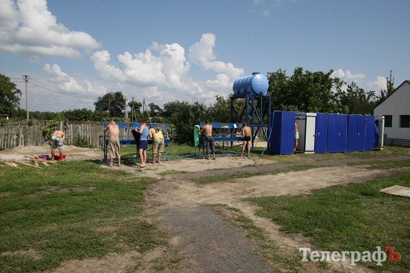 Как живут милиционеры на Сорочинской ярмарке Как живут милиционеры на Сорочинской ярмарке