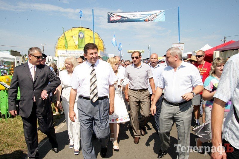 Сорочинская ярмарка - 2011 (ФОТОРЕПОРТАЖ) Сорочинская ярмарка - 2011 (ФОТОРЕПОРТАЖ)