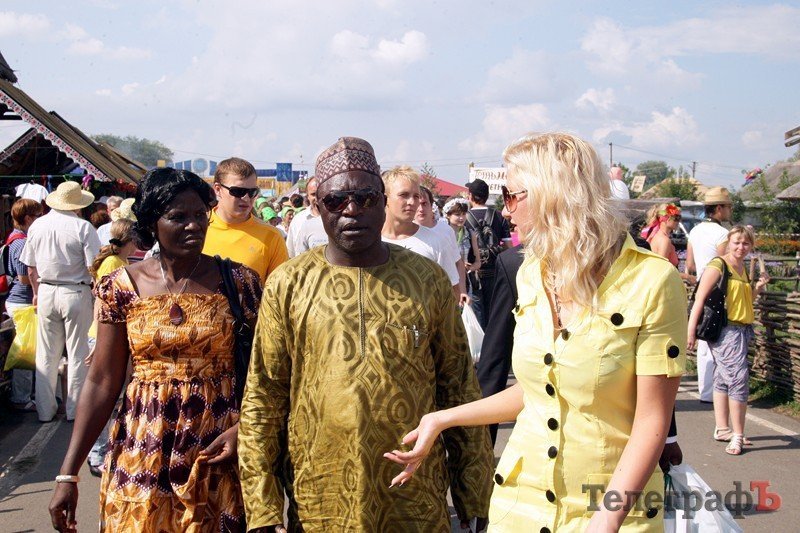 Сорочинская ярмарка - 2011 (ФОТОРЕПОРТАЖ) Сорочинская ярмарка - 2011 (ФОТОРЕПОРТАЖ)