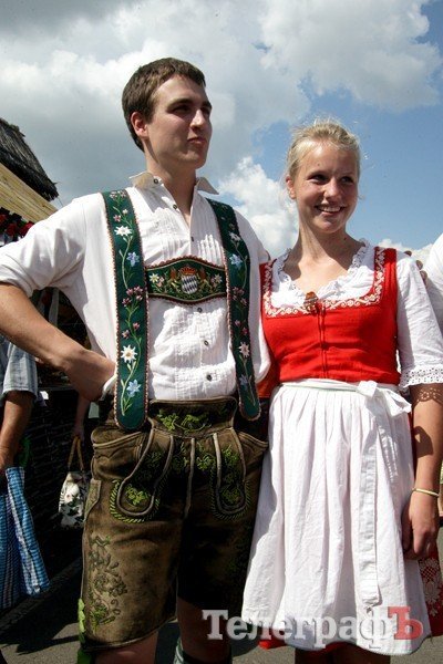 Сорочинская ярмарка - 2011 (ФОТОРЕПОРТАЖ) Сорочинская ярмарка - 2011 (ФОТОРЕПОРТАЖ)