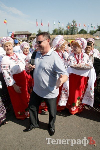 Сорочинская ярмарка - 2011 (ФОТОРЕПОРТАЖ) Сорочинская ярмарка - 2011 (ФОТОРЕПОРТАЖ)