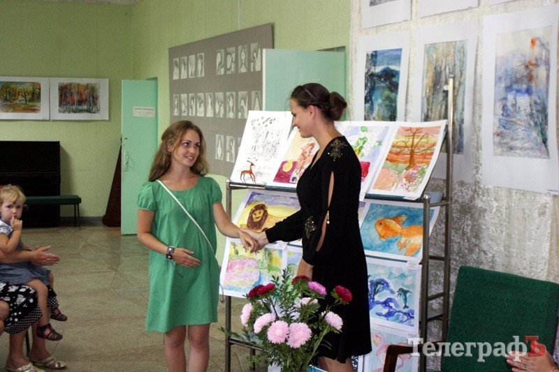 В Кременчуге открылась выставка художественной школы «Око» В Кременчуге открылась выставка художественной школы «Око»