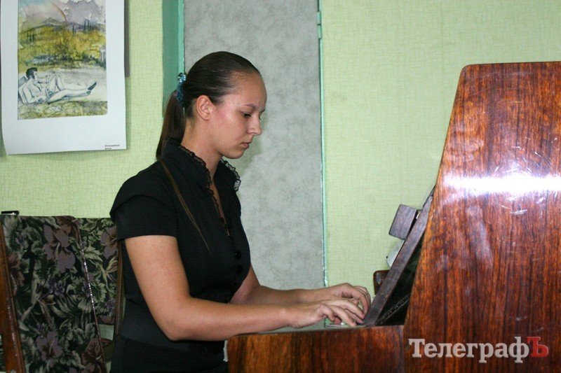 В Кременчуге открылась выставка художественной школы «Око» В Кременчуге открылась выставка художественной школы «Око»