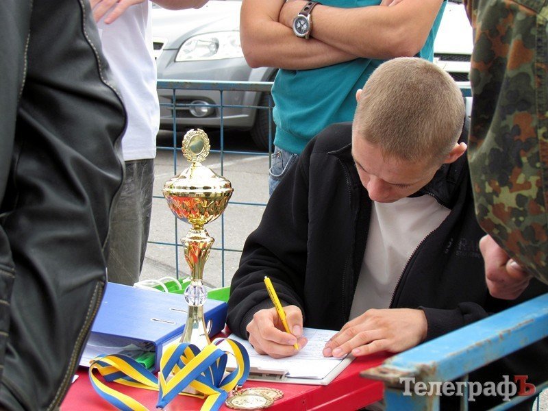 В Кременчуге возле "Простора" были гонки (ФОТОРЕПОРТАЖ) В Кременчуге возле "Простора" были гонки (ФОТОРЕПОРТАЖ)
