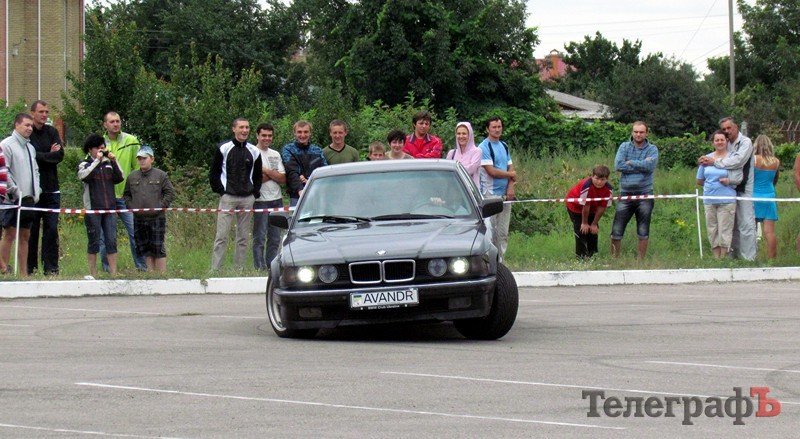 В Кременчуге возле "Простора" были гонки (ФОТОРЕПОРТАЖ) В Кременчуге возле "Простора" были гонки (ФОТОРЕПОРТАЖ)