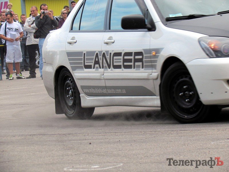 В Кременчуге возле "Простора" были гонки (ФОТОРЕПОРТАЖ) В Кременчуге возле "Простора" были гонки (ФОТОРЕПОРТАЖ)