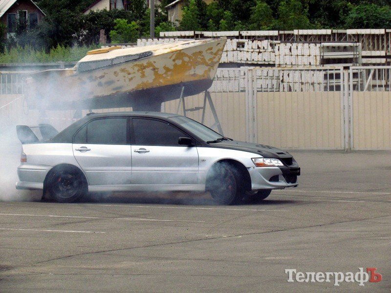 В Кременчуге возле "Простора" были гонки (ФОТОРЕПОРТАЖ) В Кременчуге возле "Простора" были гонки (ФОТОРЕПОРТАЖ)