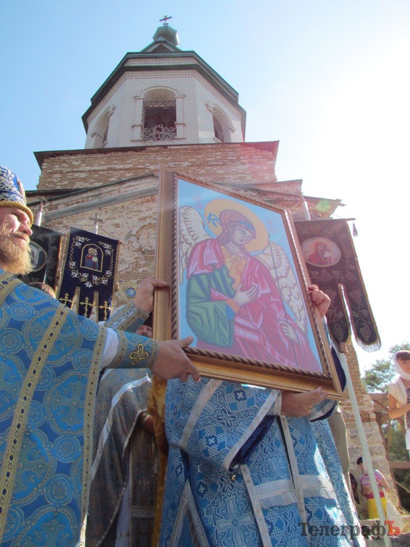 Кременчуг празднует свои церковные именины (ФОТОРЕПОРТАЖ) Кременчуг празднует свои церковные именины (ФОТОРЕПОРТАЖ)