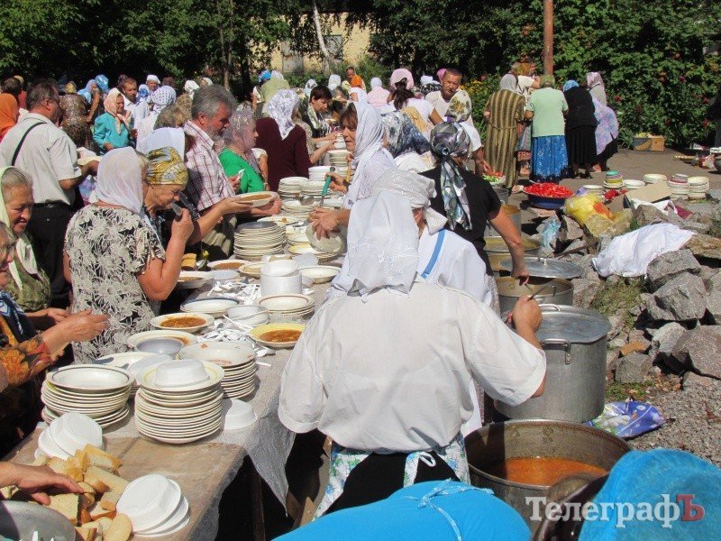 Кременчуг празднует свои церковные именины (ФОТОРЕПОРТАЖ) Кременчуг празднует свои церковные именины (ФОТОРЕПОРТАЖ)